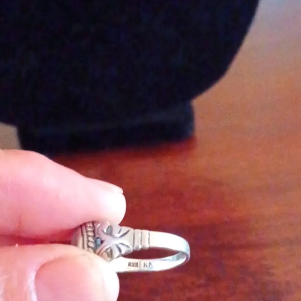 Sterling Silver Thailand Woman's 925 Oval Mother Of Pearl Ring Sz 8.5